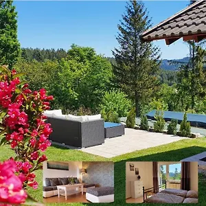 Moderne Mit Eigenem Garten Und Traumhaften Blick Apartment